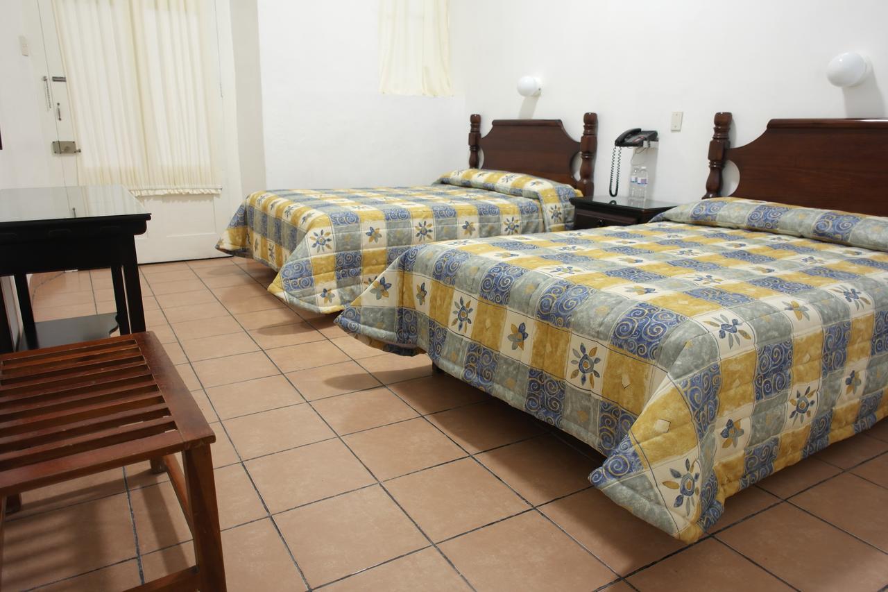 Hotel De Los Banos Pachuca ภายนอก รูปภาพ